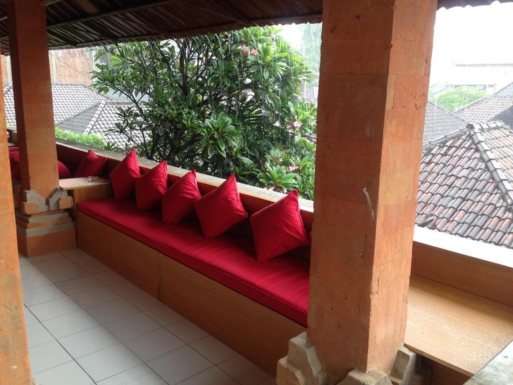 Ubud Market Hostel Exterior photo